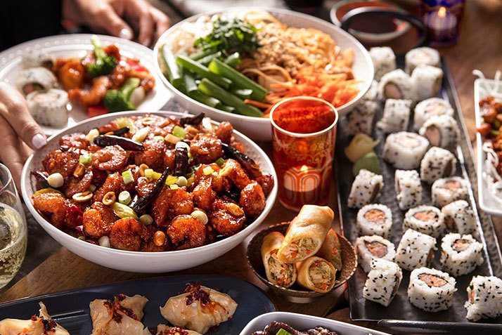 Order Delivery or Takeout from Restaurants at The Lakes at Thousand Oaks